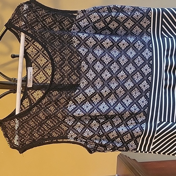 Bundle 5 items for $40 sale - Picture 4 of 6